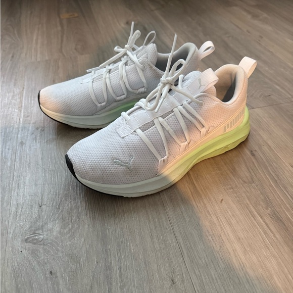 PUMA Women's Softride Sneaker - Picture 3 of 8